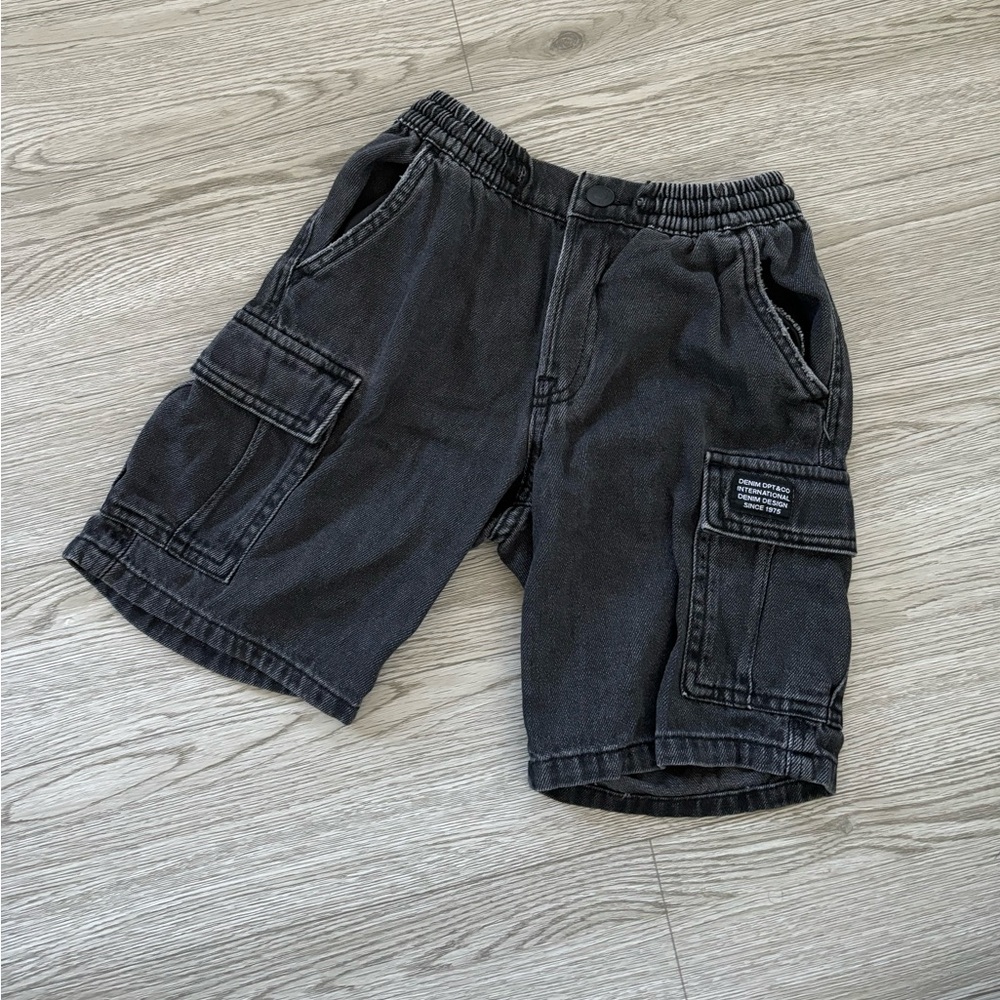 5/$25✨H&M Jean Cargo Shorts